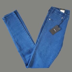 NWT Dr. Denim Jeans M Normcore Casual High Rise Butt Lift Sculpting Skinny Jeans